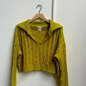 Find Me Now Lime Green Sweater with cute collar - Large